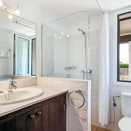 Bini Blanca Villa