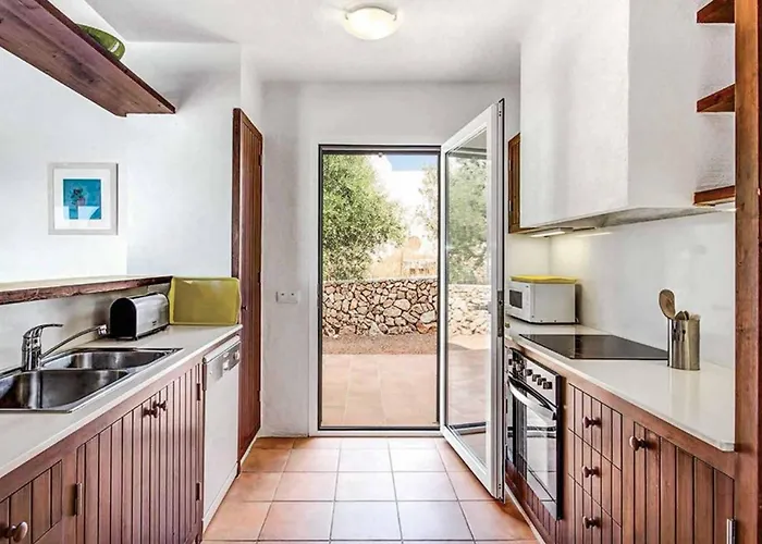 Bini Blanca Вилла